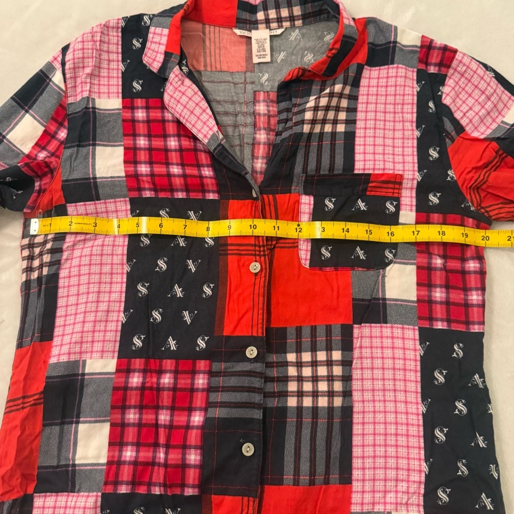 Victoria’s Secret Oversized Patchwork Flannel Cot… - image 3
